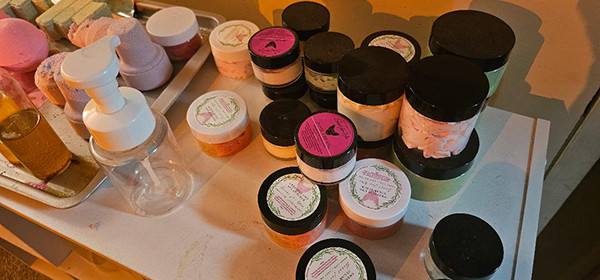 Bee's SkinCare prod01